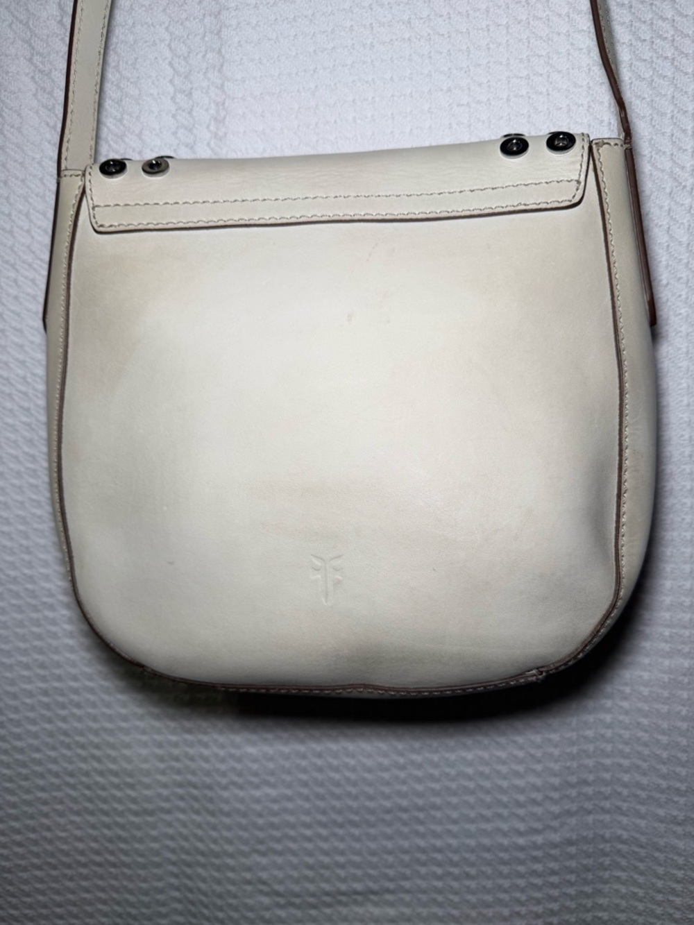 FRYE Cassidy Saddle White Leather Crossbody with Silver Rivet Detail - Picture 2 of 8